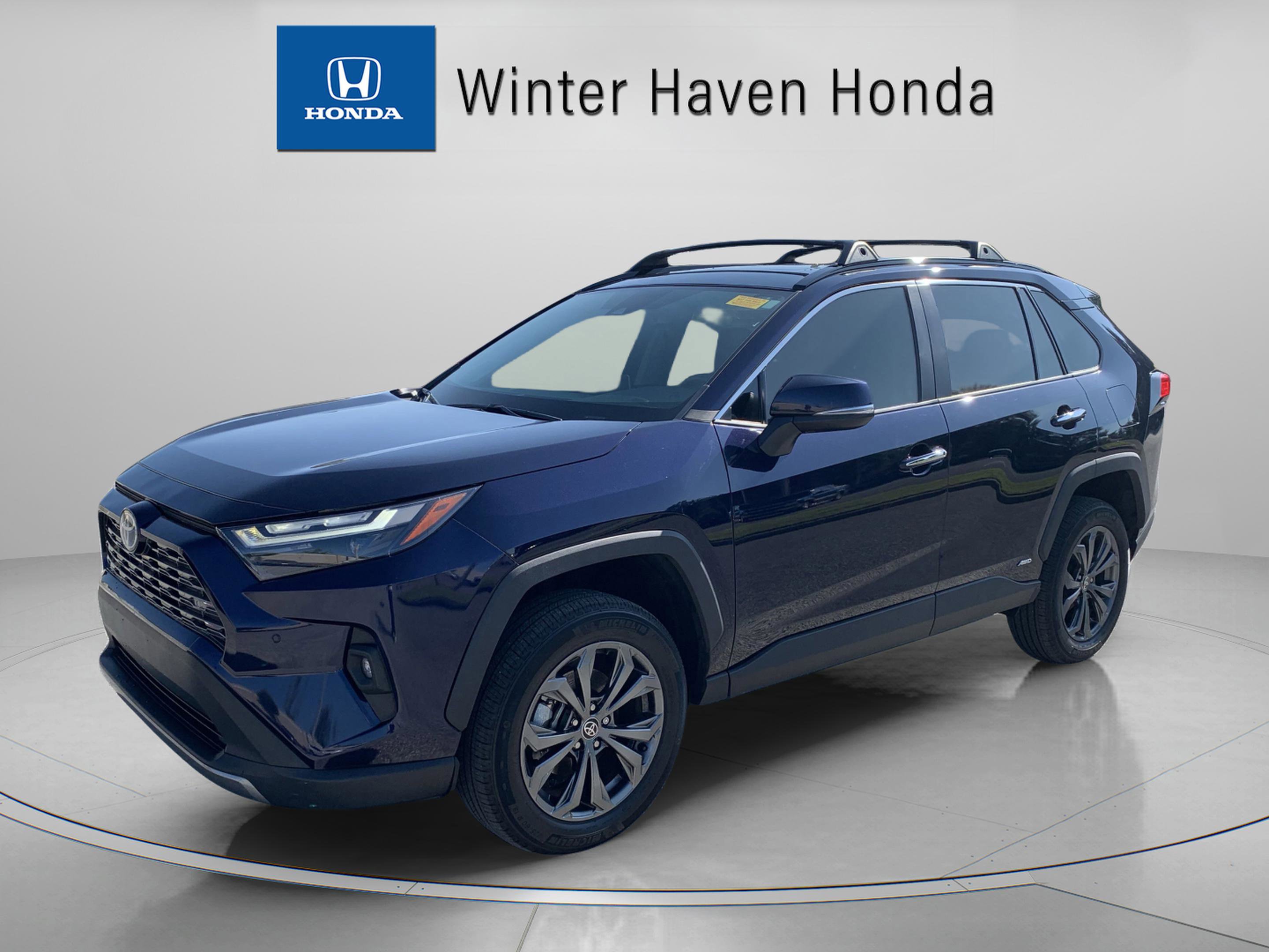 2022 Toyota RAV4 Hybrid Limited photo 2