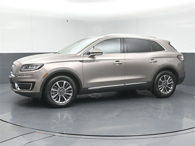 2020 Lincoln Nautilus Standard photo 2