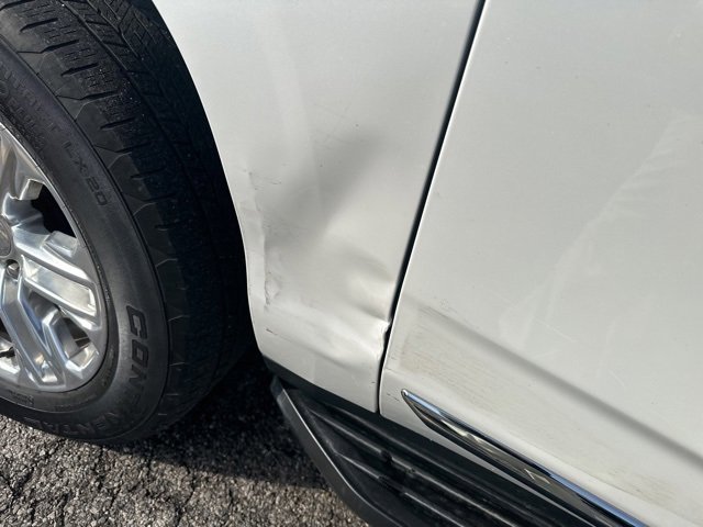 2021 Gmc Yukon XL SLT photo 3