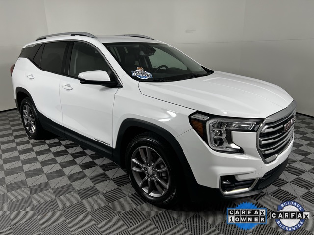 2024 GMC Terrain SLT's photo