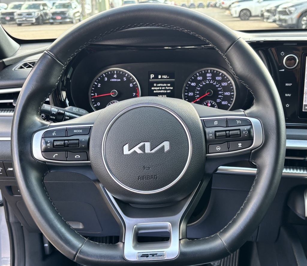 2023 Kia K5 GT-Line photo 10
