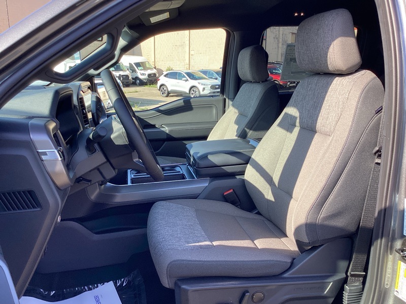 2025 Ford F-150 XLT photo 28