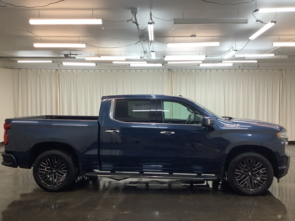 2022 Chevrolet Silverado 1500 High Country photo 4