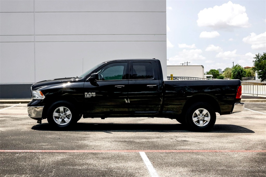 2024 Ram 1500 SLT photo 8