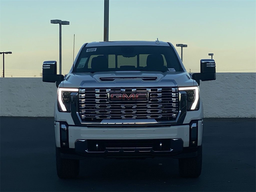 2026 Gmc Sierra 2500 HD Denali photo 2