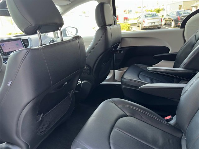 2022 Chrysler Pacifica Hybrid Touring L photo 54