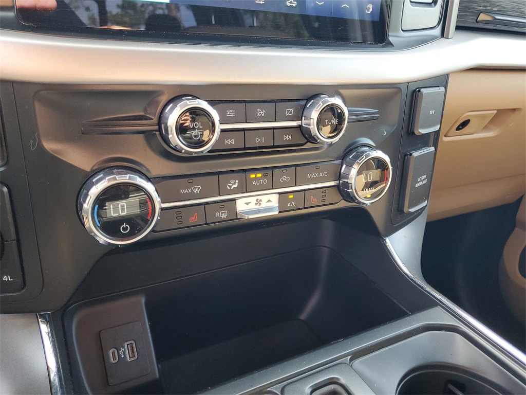 2021 Ford F-150 XLT photo 22