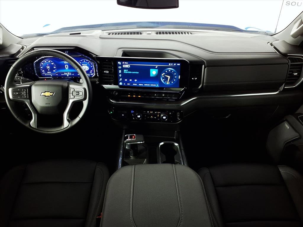 2024 Chevrolet Silverado 1500 LTZ photo 3