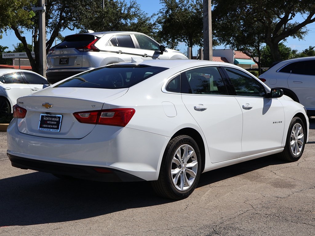 2023 Chevrolet Malibu 1LT photo 2