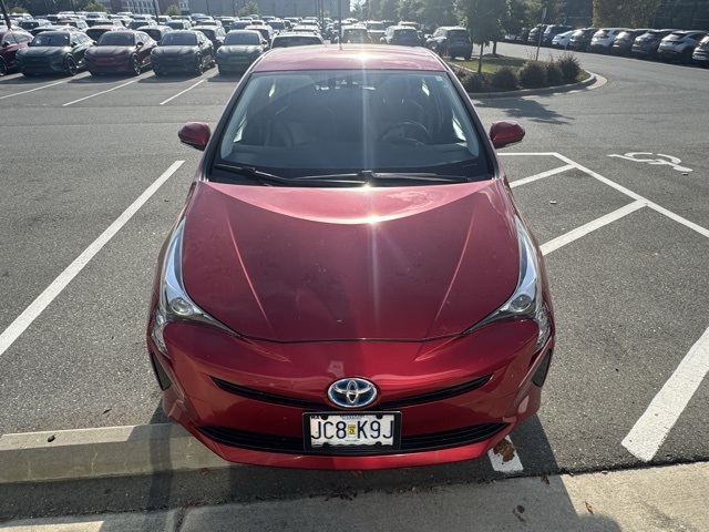 2016 Toyota Prius Four photo 2