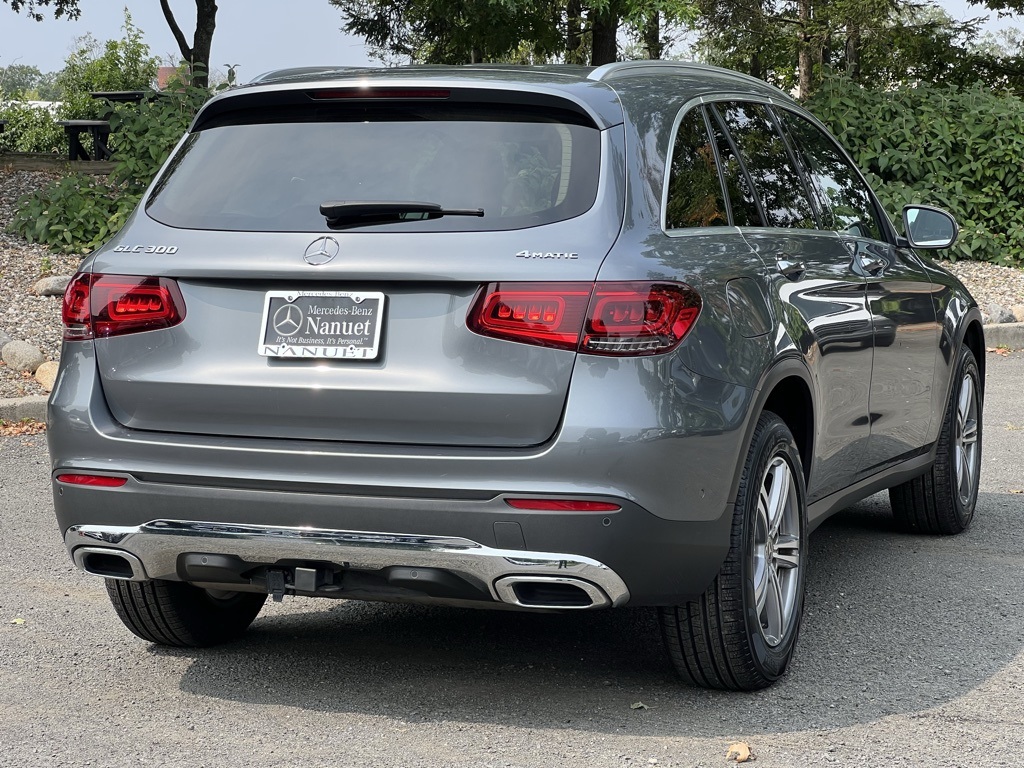 2022 Mercedes Benz GLC 300 4MATIC photo 2