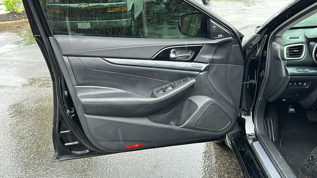 2020 Nissan Maxima Platinum photo 8