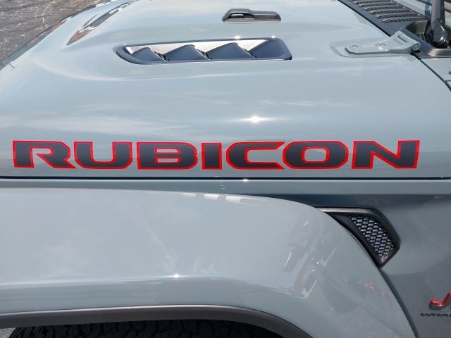 2025 Jeep Wrangler Rubicon photo 17