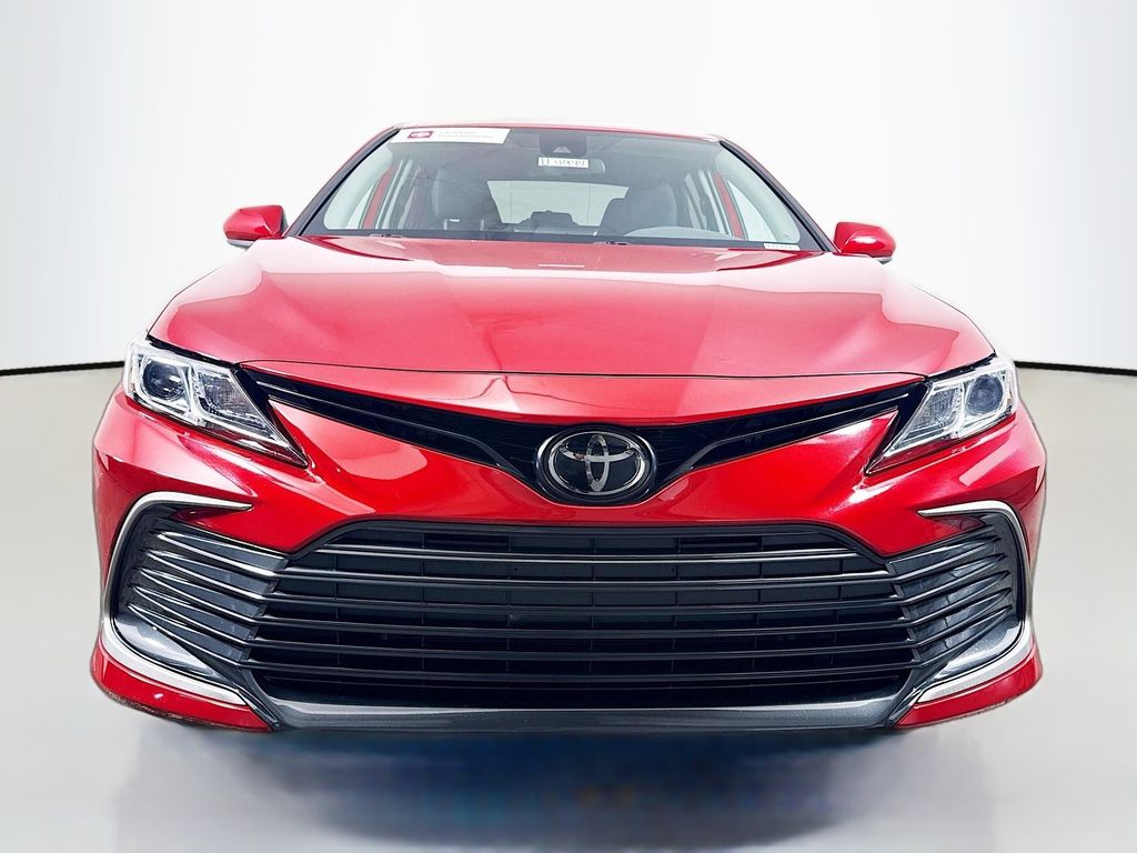 2023 Toyota Camry LE photo 2