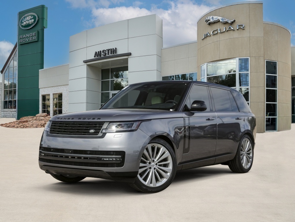 2025 Land Rover Range Rover SE's photo