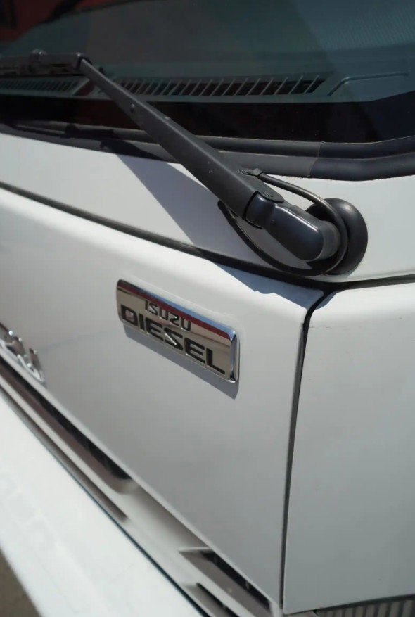 2024 Isuzu NPR photo 3