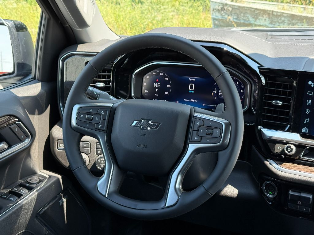 2026 Chevrolet Silverado 1500 RST photo 32