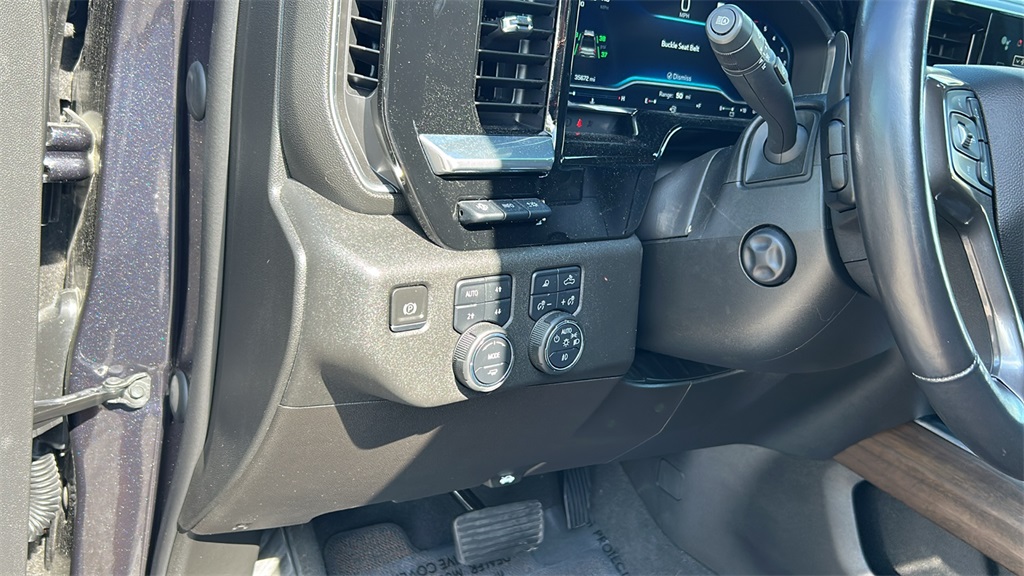 2023 Chevrolet Silverado 1500 High Country photo 17