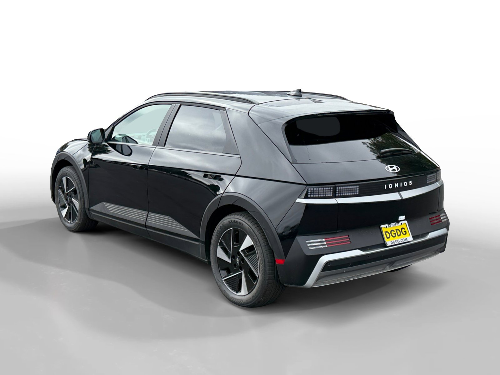 2025 Hyundai Ioniq 5 SEL photo 3