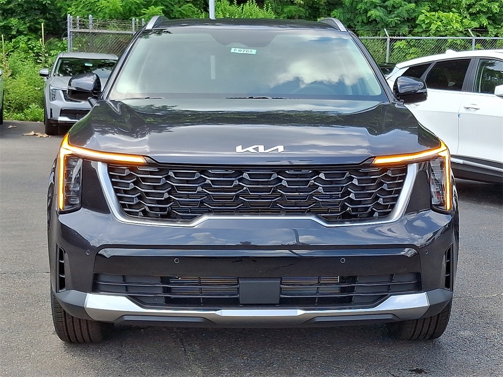 2025 Kia Sorento S photo 2