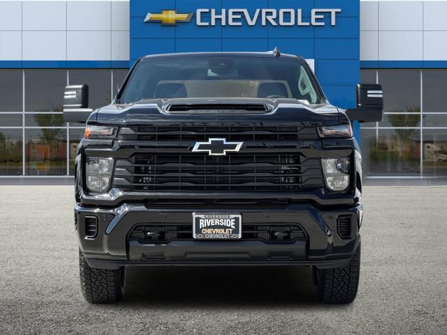 2025 Chevrolet Silverado 2500HD Custom photo 9