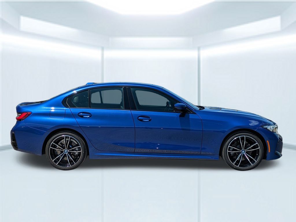 2024 Bmw 330e photo 5