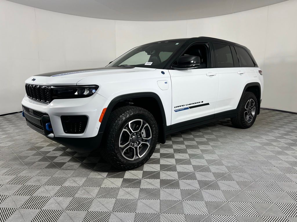 2022 Jeep Grand Cherokee Trailhawk 4xe photo 2