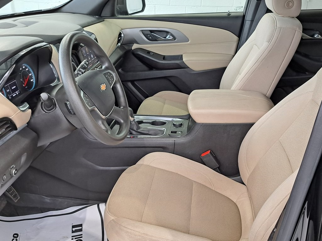 2023 Chevrolet Traverse LS photo 21