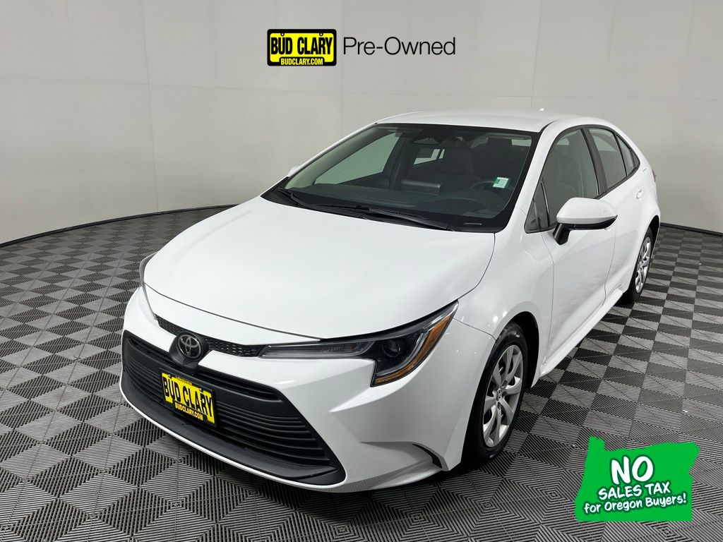 2023 Toyota Corolla LE's photo