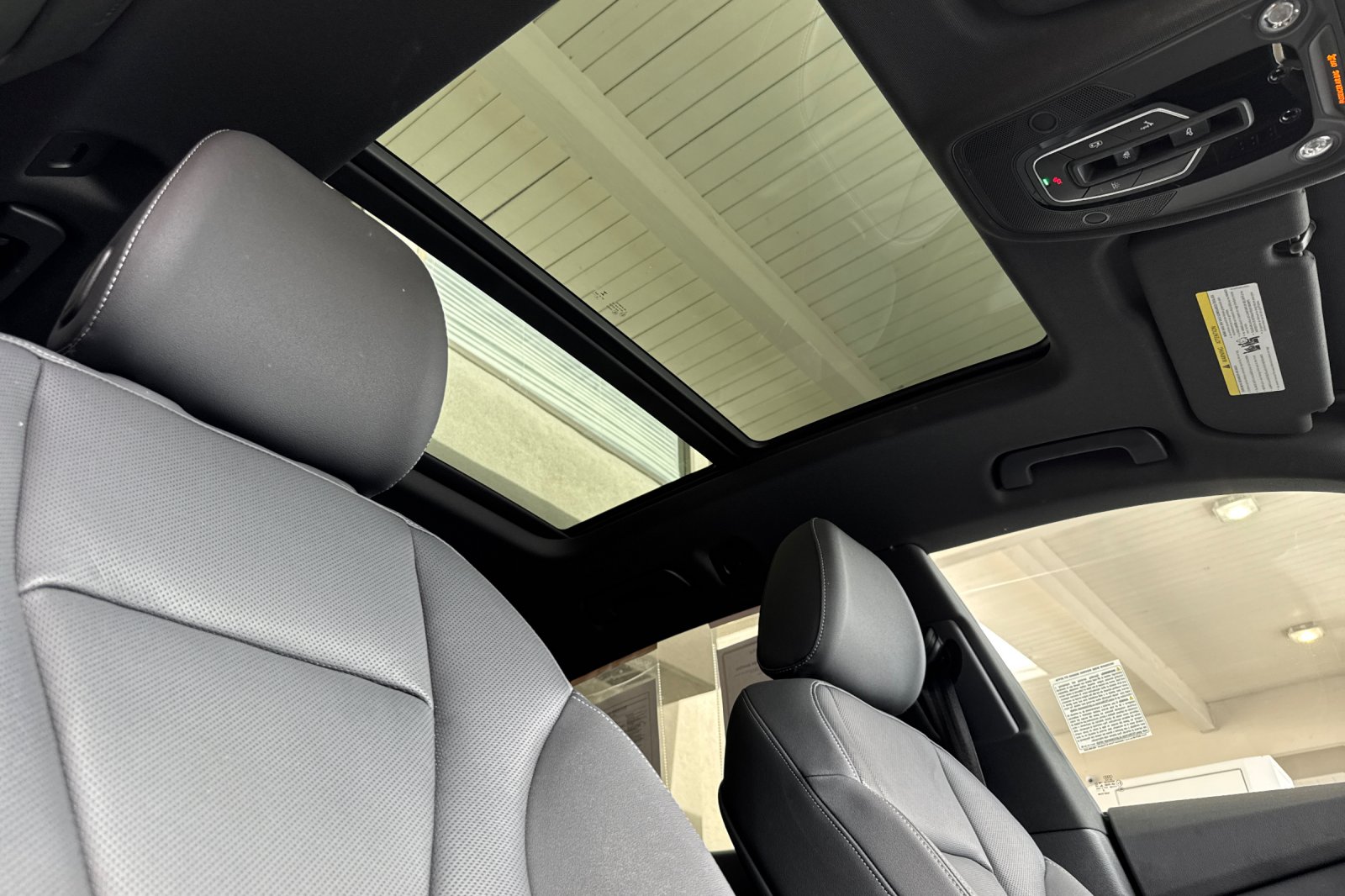 2019 Audi Q8 Prestige photo 15