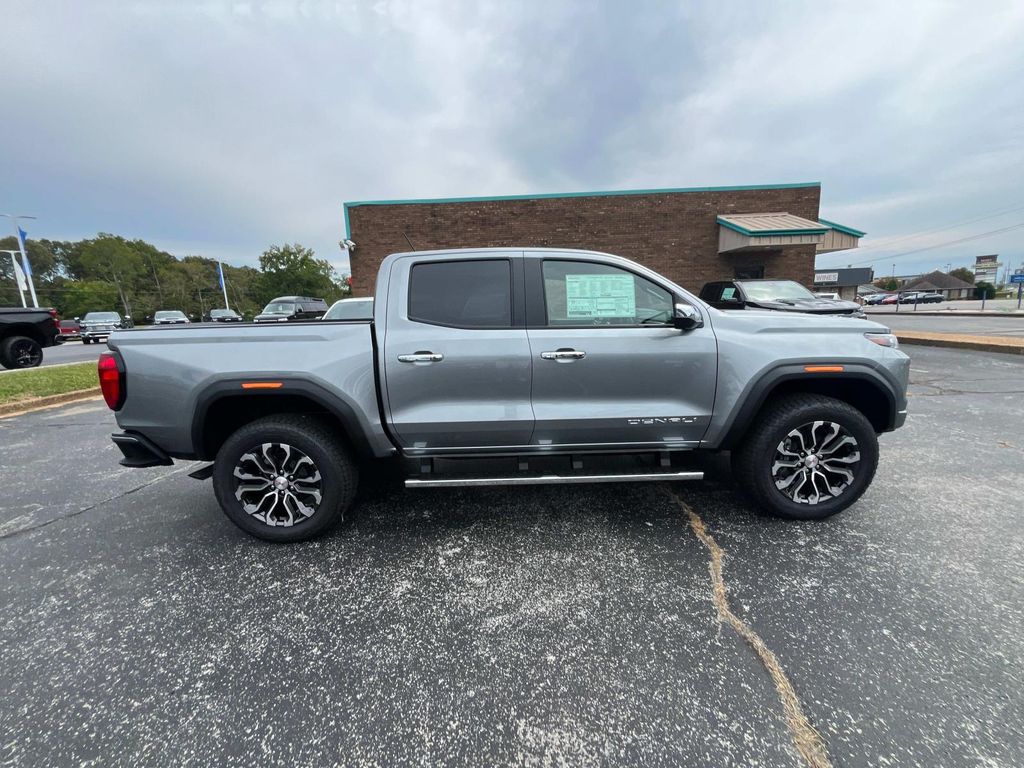 2026 Gmc Canyon Denali photo 8