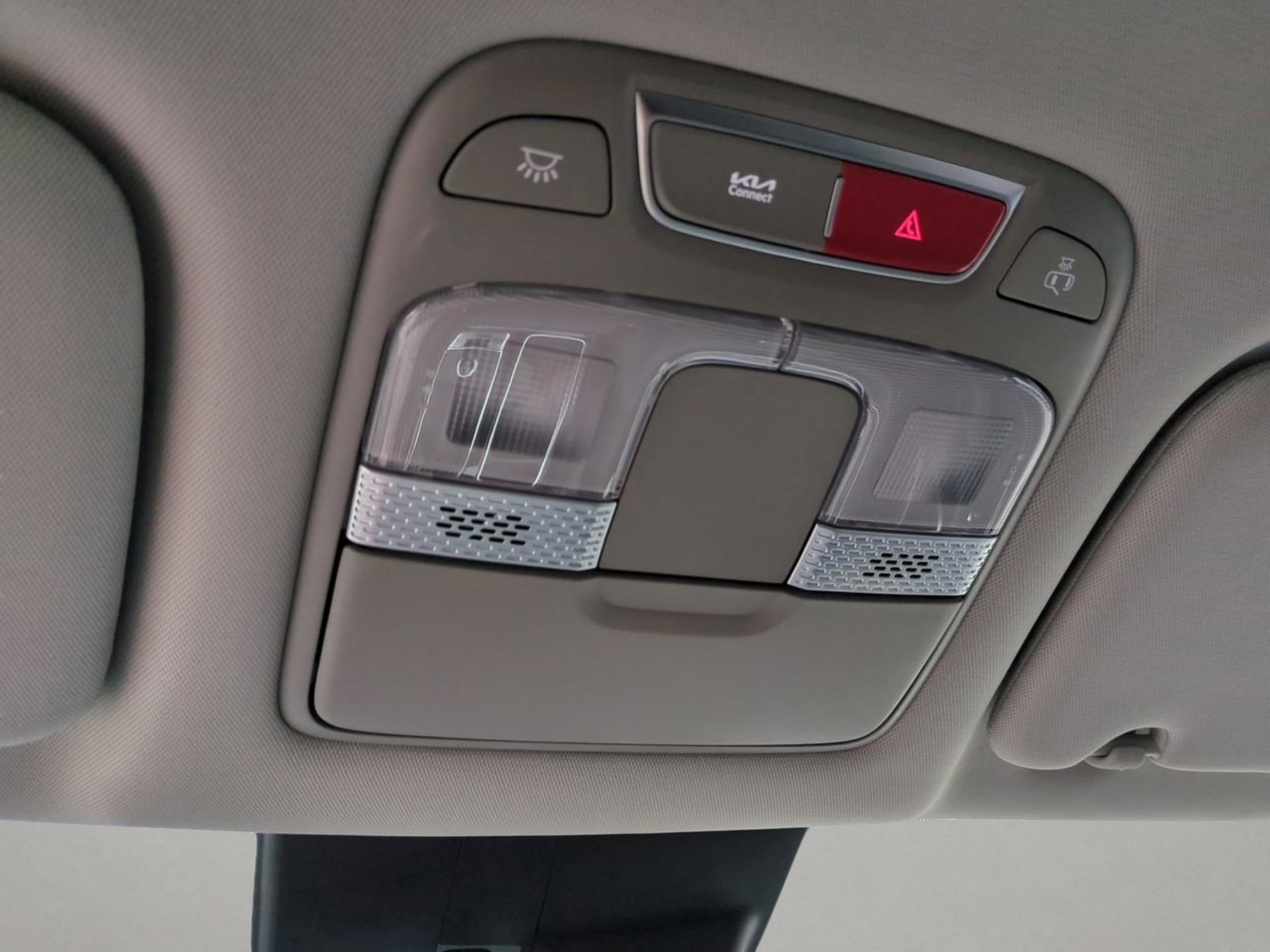 2025 Kia Telluride LX photo 19