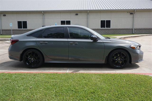 2026 Honda Civic Sport photo 2