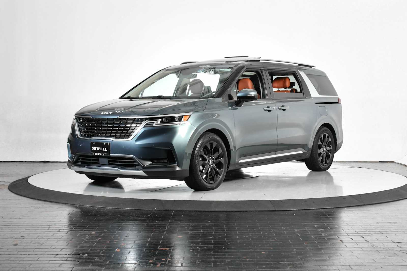 2022 Kia Carnival SX Prestige's photo