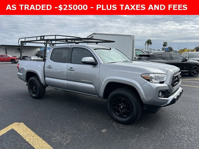2021 Toyota Tacoma SR5's photo