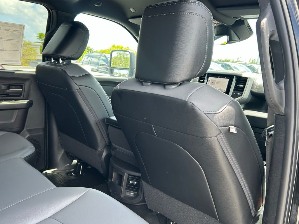 2025 Ram 2500 Tradesman photo 26