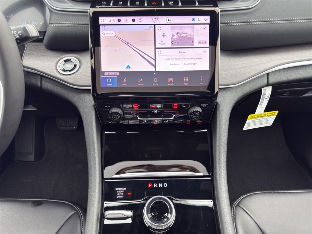 2025 Jeep Grand Cherokee Limited photo 16