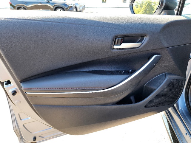 2025 Toyota Corolla SE photo 12