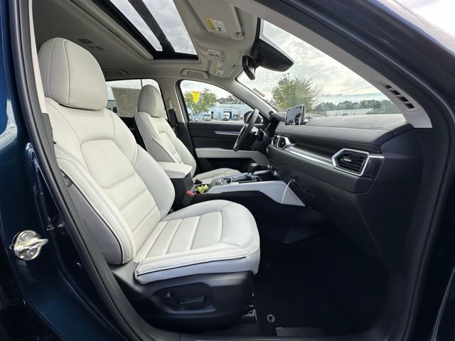 2025 Mazda CX-5 2.5 Premium Plus photo 31