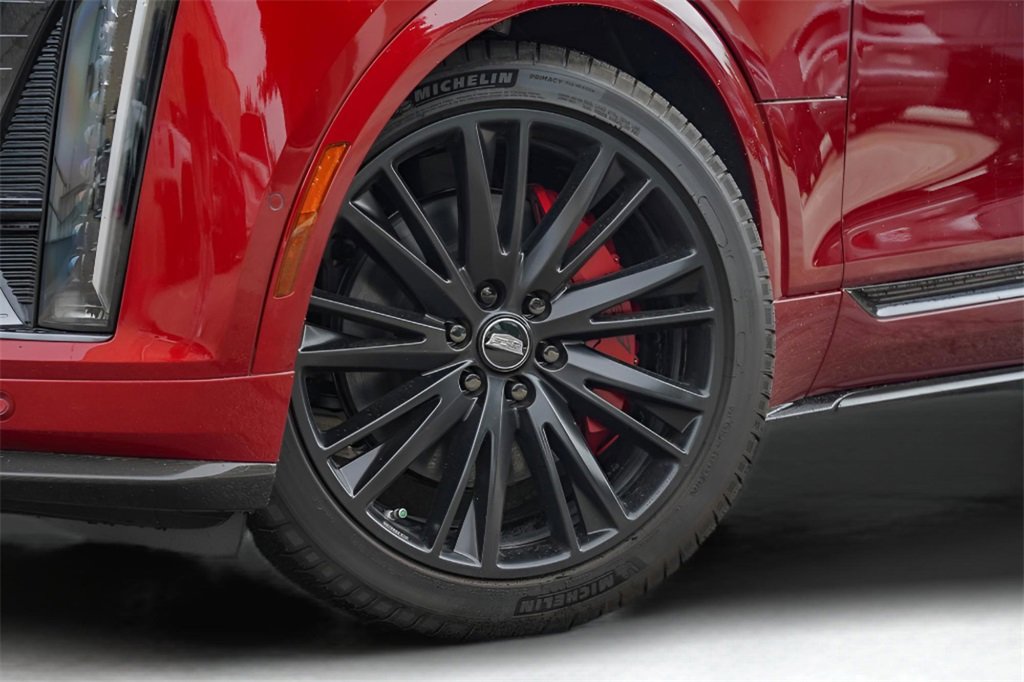 2026 Cadillac Lyriq photo 2