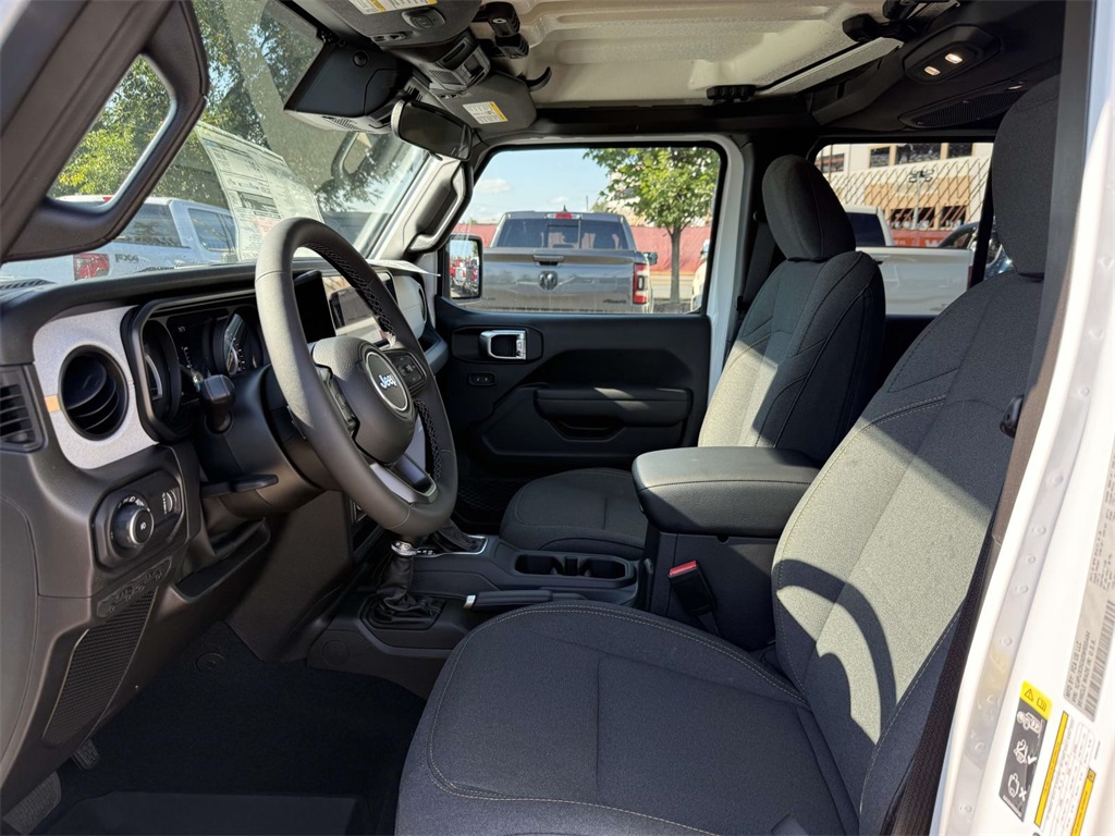 2025 Jeep Wrangler Sport S photo 13