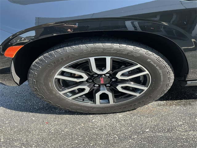 2022 Gmc Yukon XL AT4 photo 8
