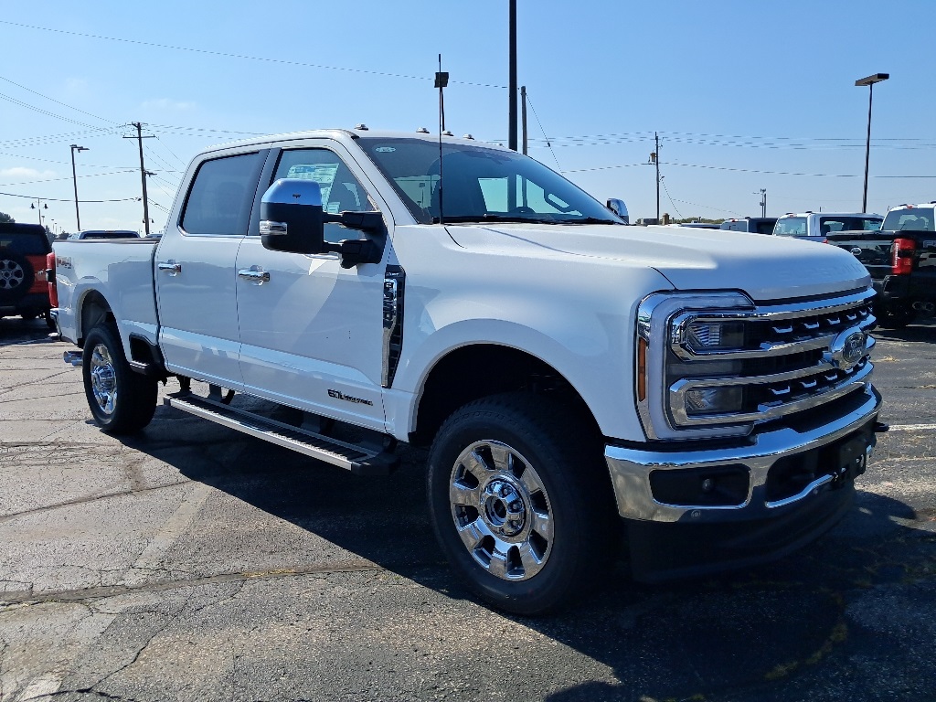 2026 Ford F-350 Lariat photo 2