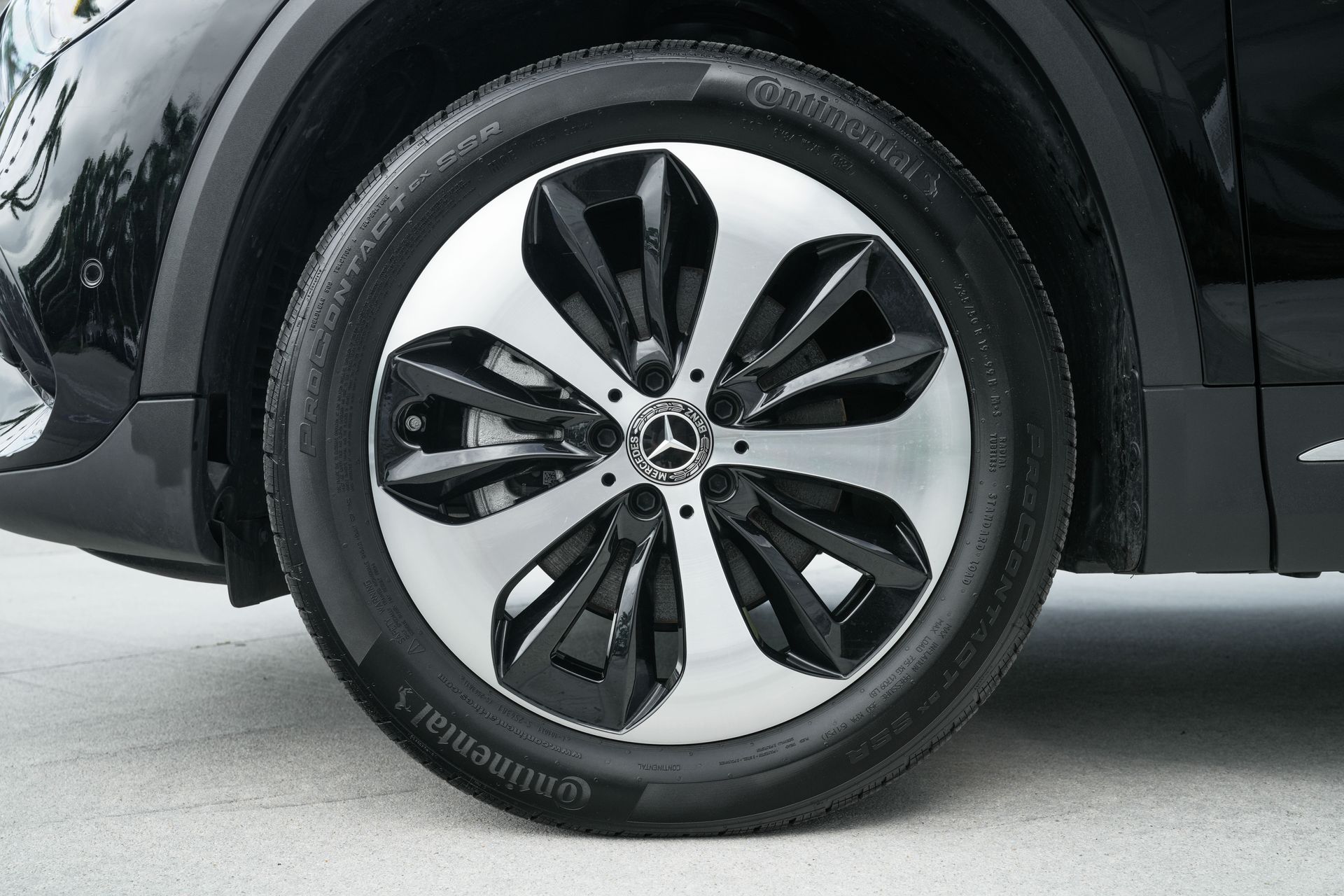 2025 Mercedes Benz GLA 250 4MATIC photo 13