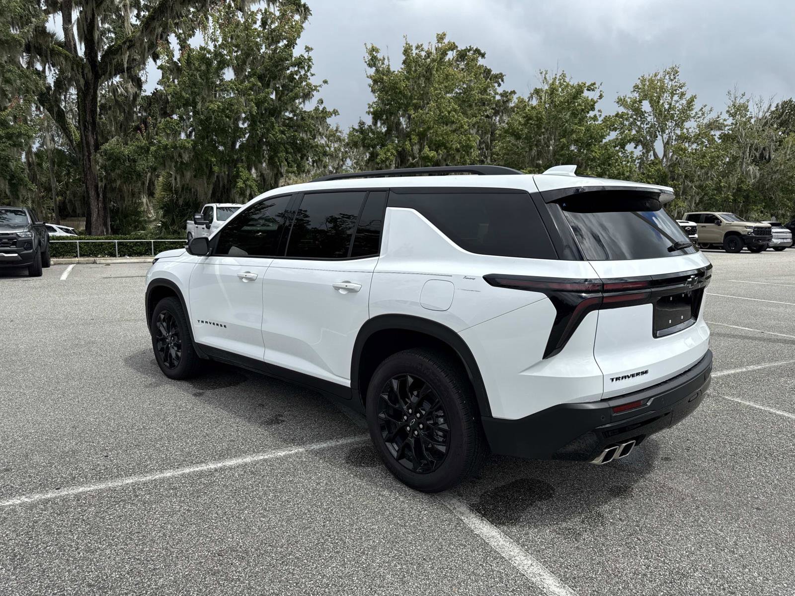 2025 Chevrolet Traverse photo 5