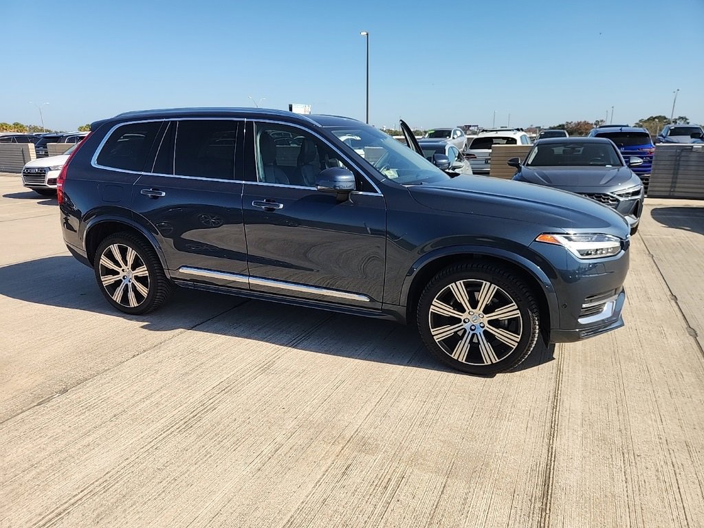 2020 Volvo XC90 Inscription's photo