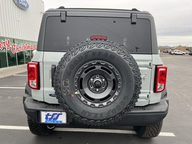 2024 Ford Bronco Black Diamond photo 7