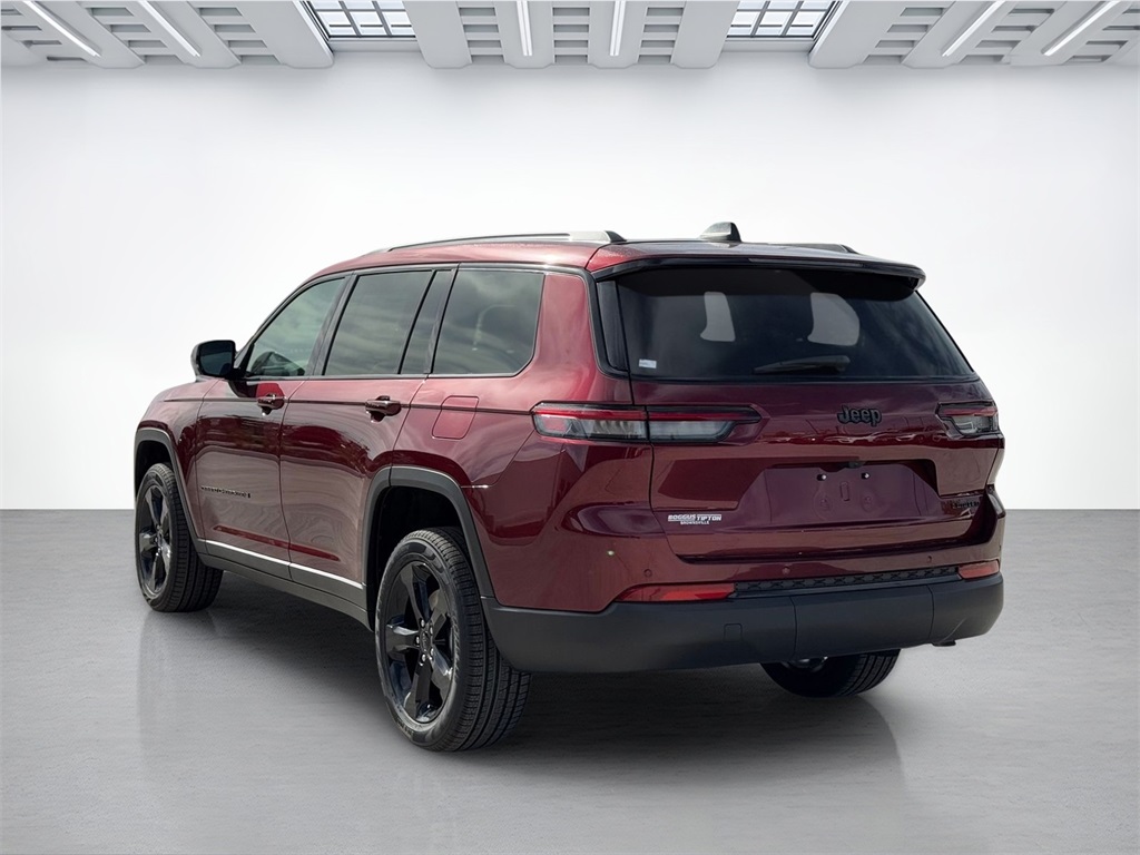 2025 Jeep Grand Cherokee Limited photo 5