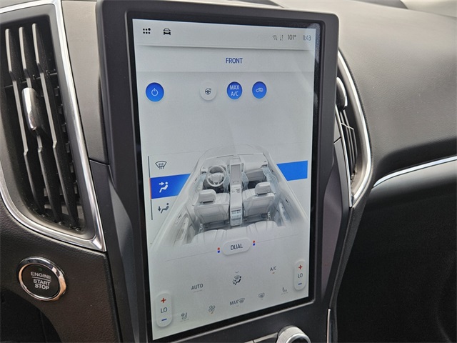 2022 Ford Edge Titanium photo 13