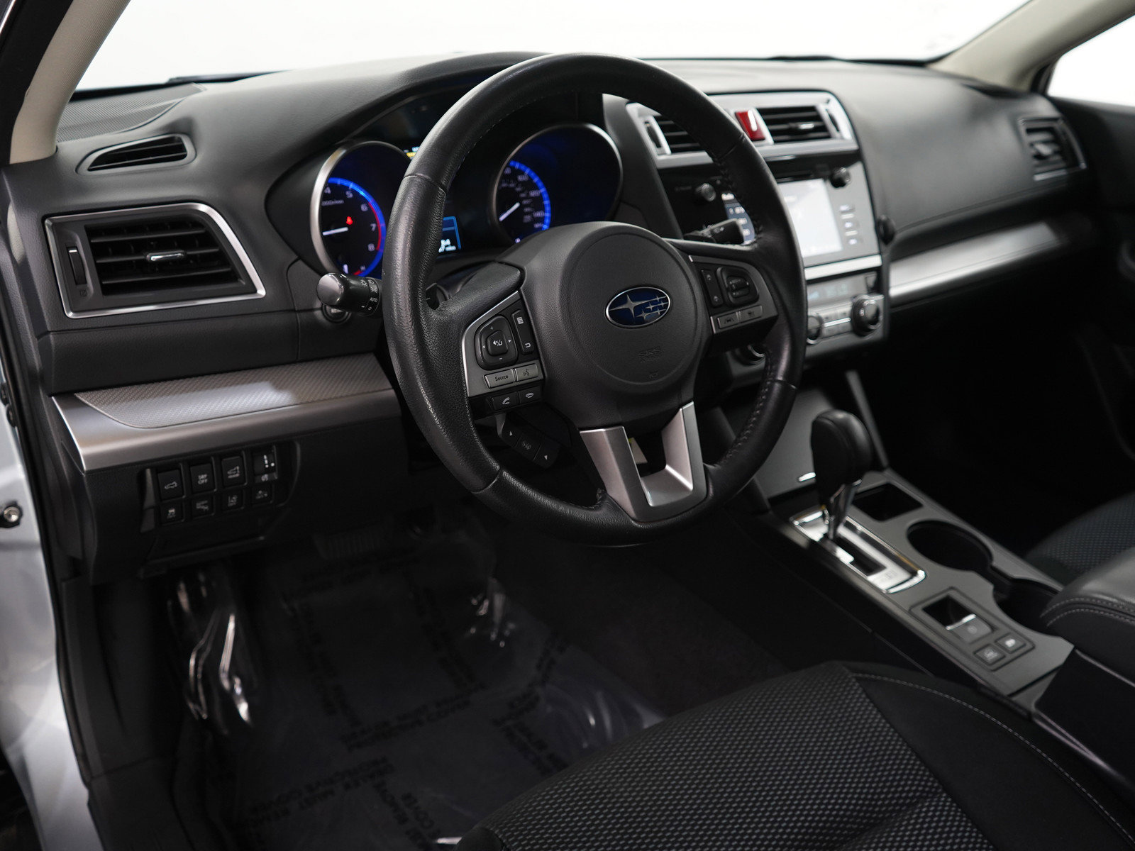2017 Subaru Outback 2.5i Premium photo 17